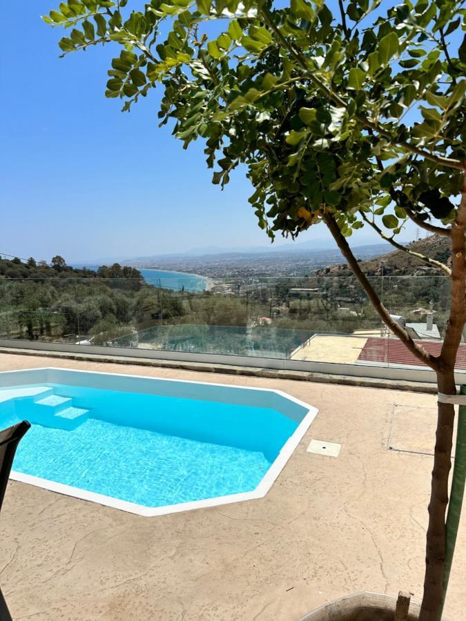 Holiday home Cretelia House