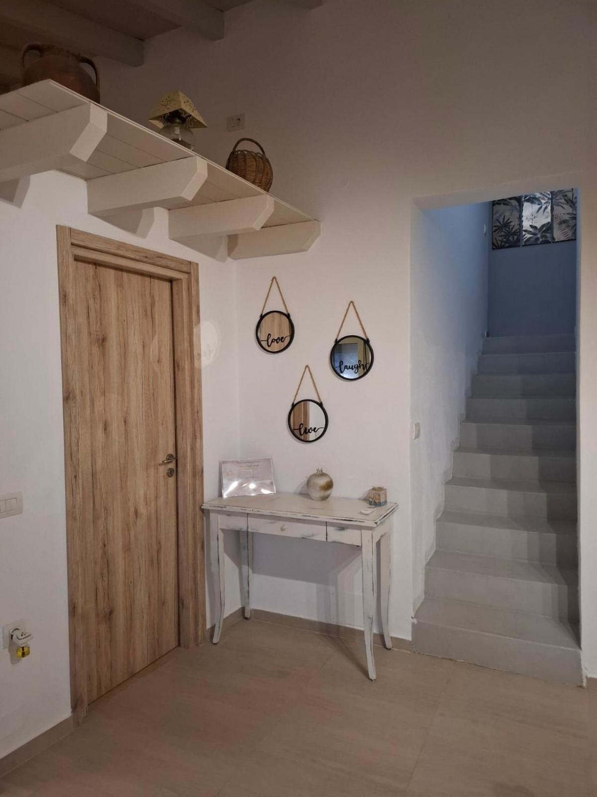 Cretelia House *